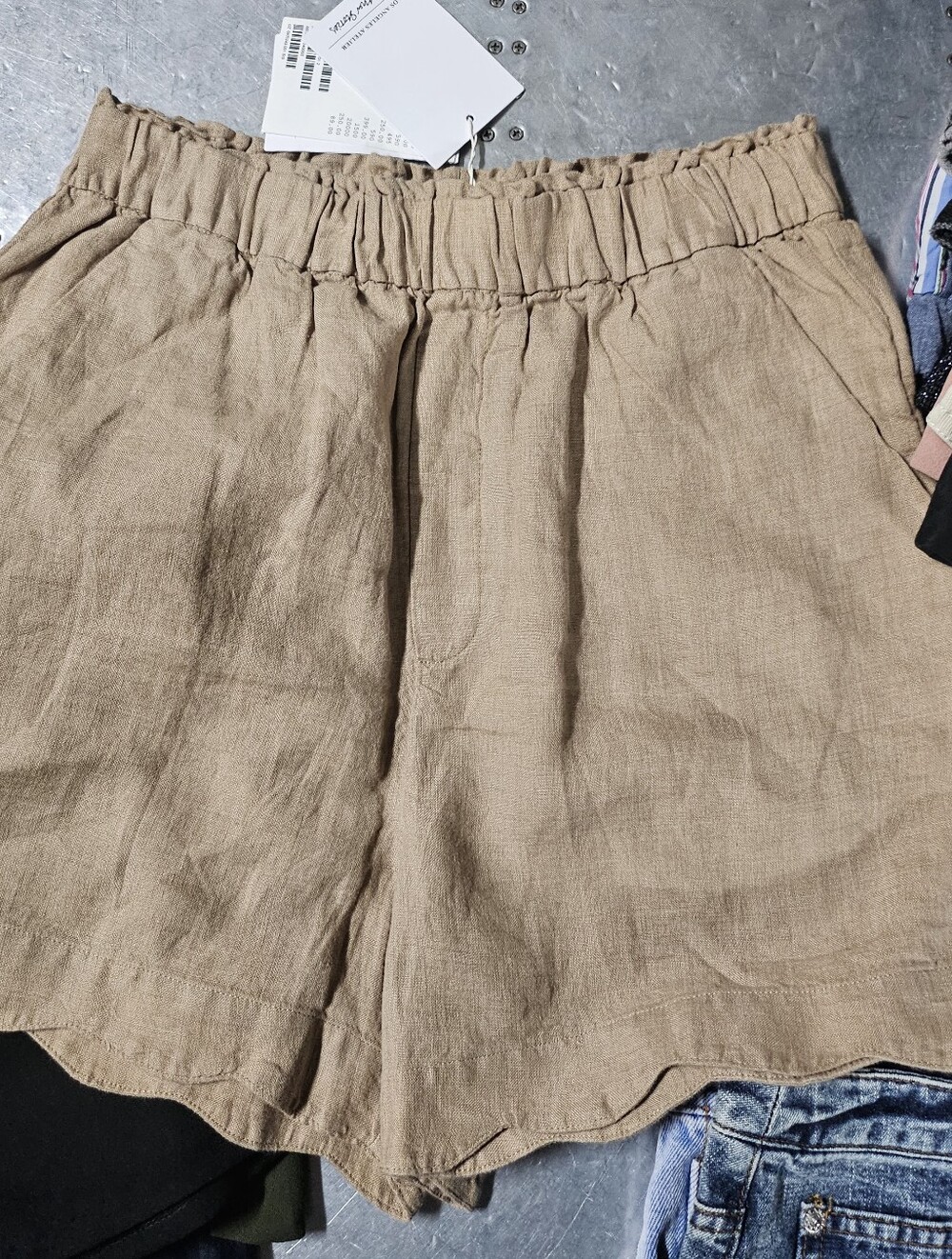 And other stories scalloped shorts